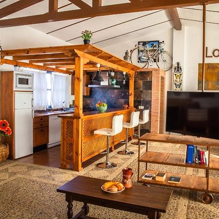 Apartamento Loft La Encina Torrejón el Rubio Esterno foto