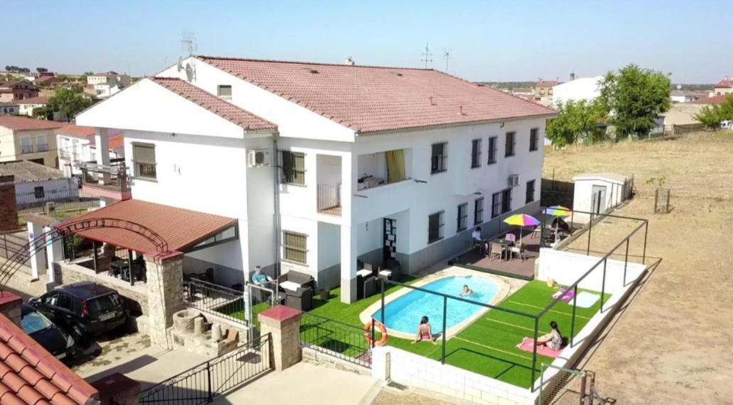 Apartamento Loft La Encina Torrejón el Rubio Esterno foto